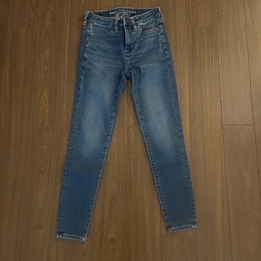 American Eagle Outfitters High Rise Blue Jeans